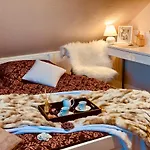 Romanticke Chalupky Raj-borievka, Cucoriedka A Drienka * Hrabušice