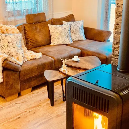 Romanticke Chalupky Raj-borievka, Cucoriedka A Drienka * הרבוצ'יסה