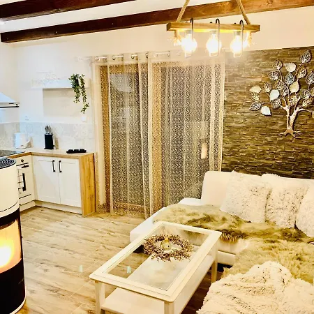 Chalet Romanticke Chalupky Raj-borievka, Cucoriedka A Drienka