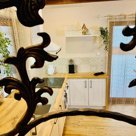 Romanticke Chalupky Raj-borievka, Cucoriedka A Drienka شاليه Hrabušice