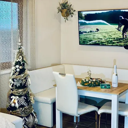 Alpstuga Romanticke Chalupky Raj-borievka, Cucoriedka A Drienka
