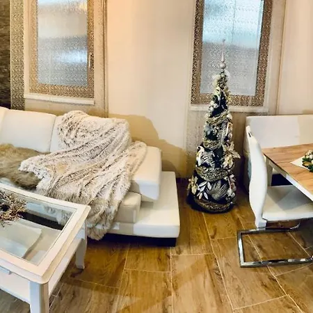 Horská chata Romanticke Chalupky Raj-borievka, Cucoriedka A Drienka