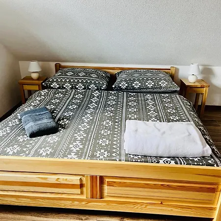 Romanticke Chalupky Raj-borievka, Cucoriedka A Drienka *