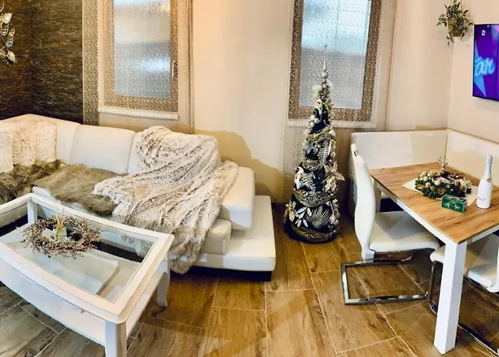 Chalet Romantické Chalúpky Raj-borievka, čučoriedka A Drienka