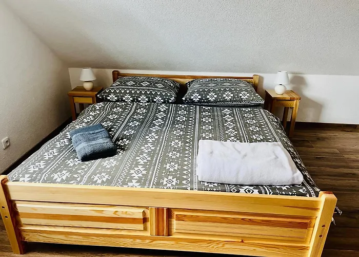 Romantické Chalúpky Raj-borievka, čučoriedka A Drienka *